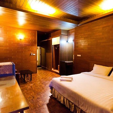 Eight Plus Hotel Bangkok Eksteriør billede