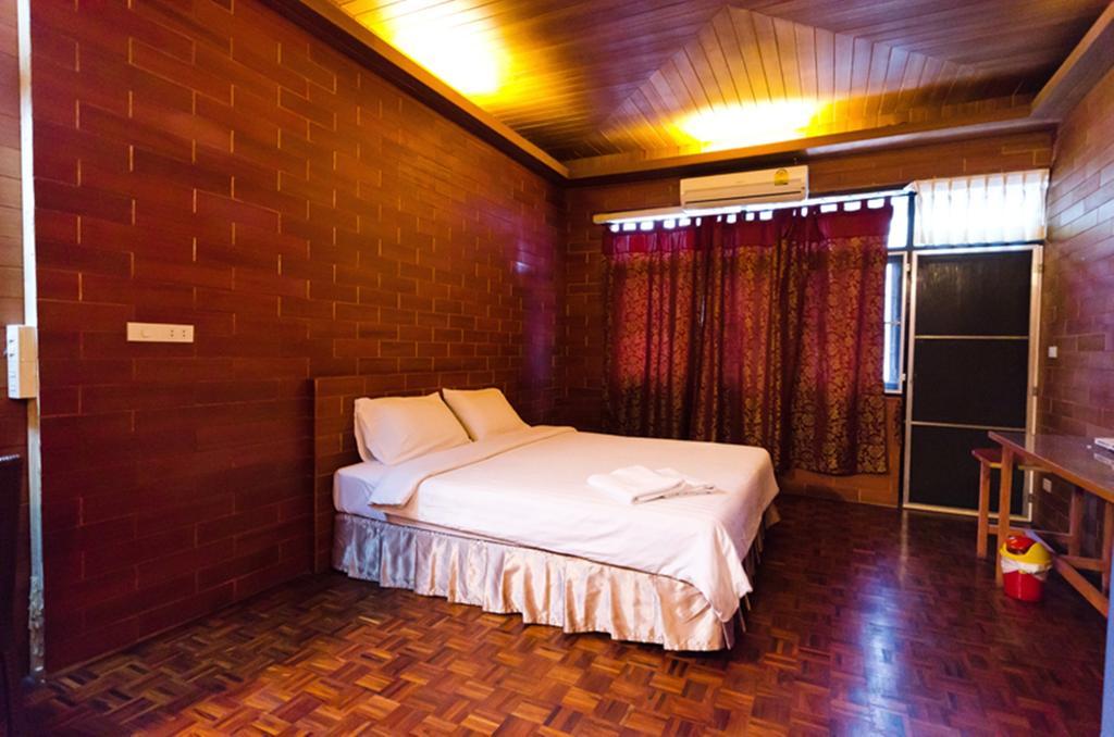 Eight Plus Hotel Bangkok Eksteriør billede